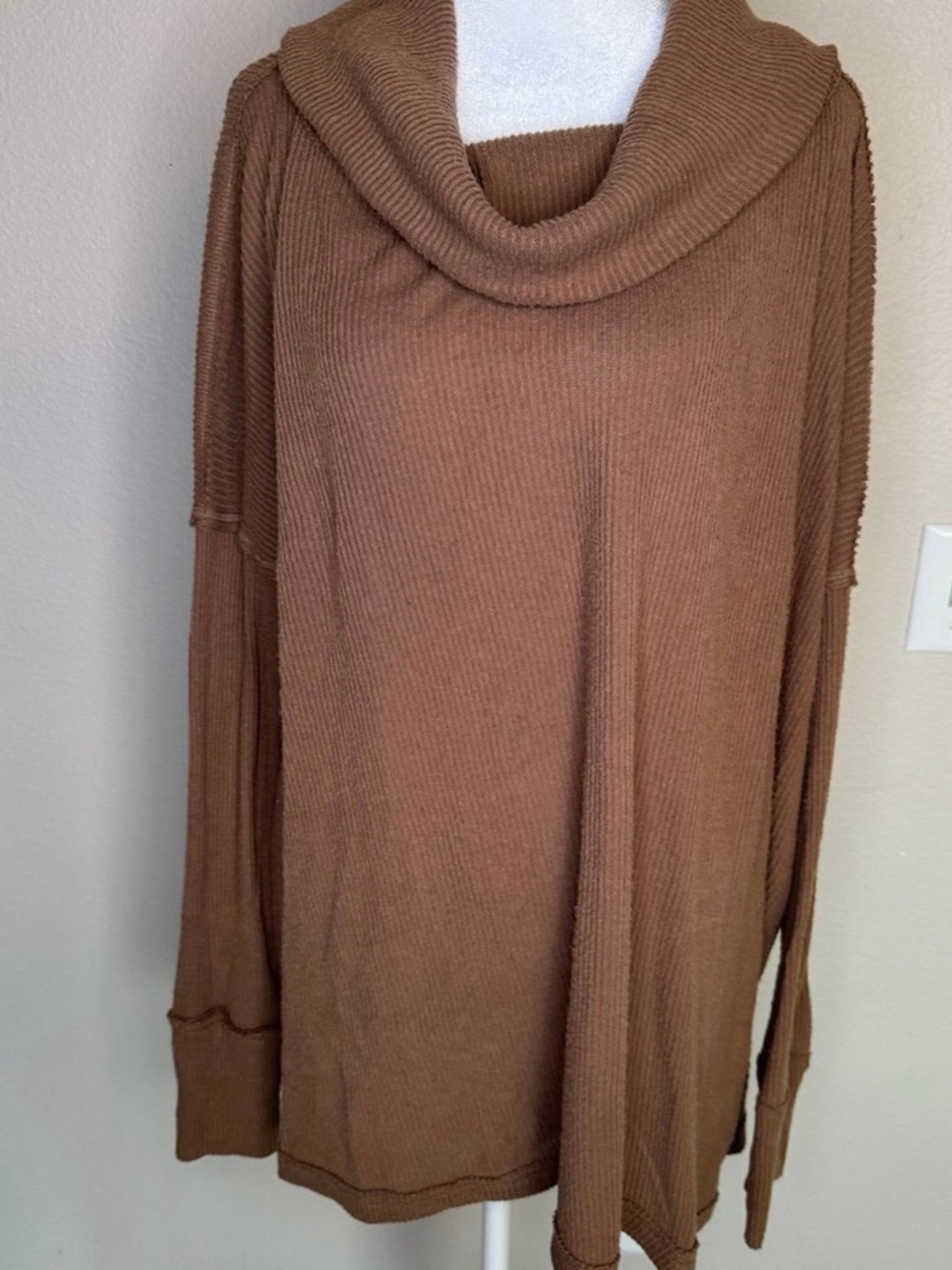 We The Free Free People Funnel Neck Split Back Knit top size Large
